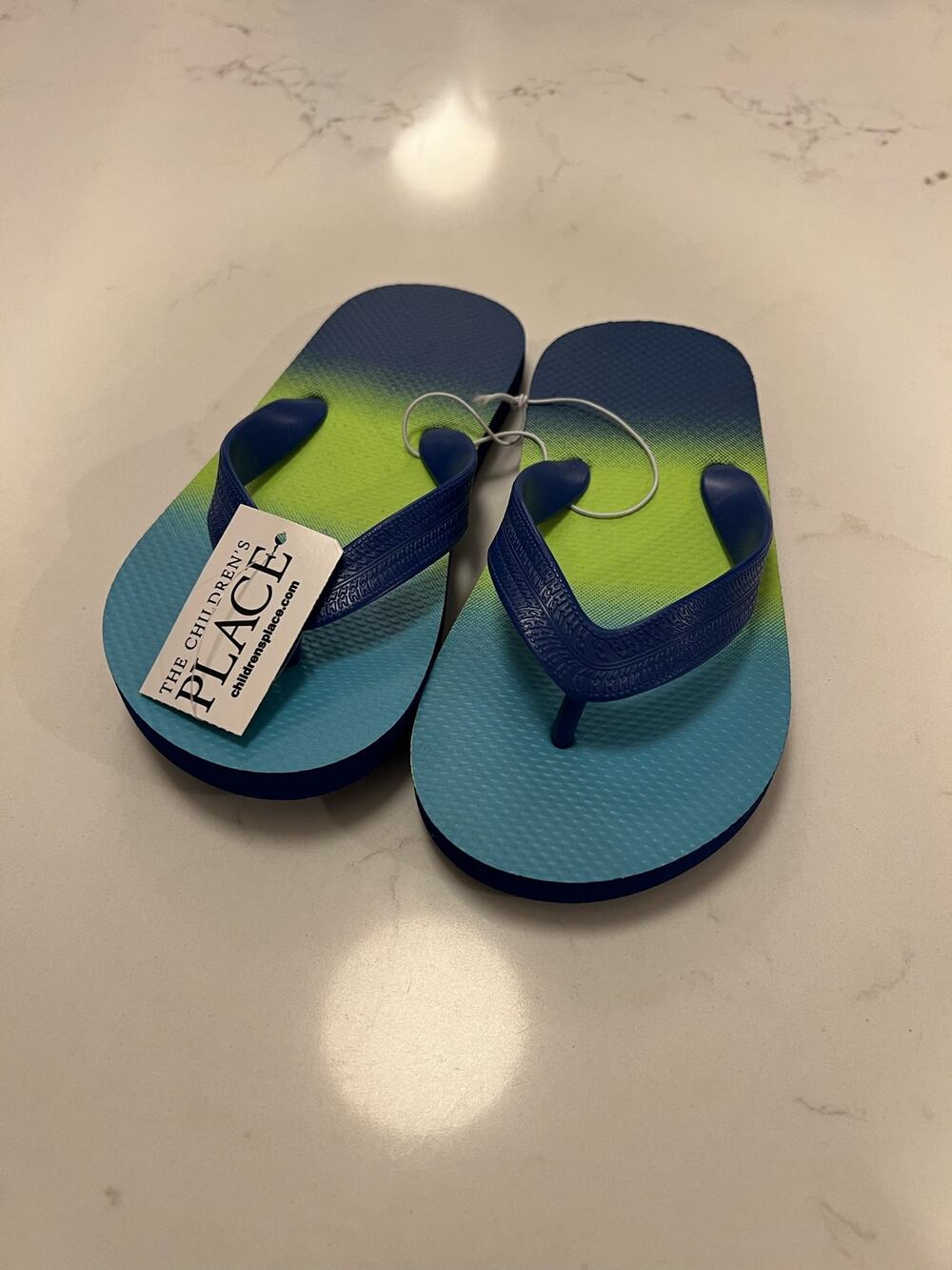 NWT The Children's Place Kids 12-13 Blue Green Flip Flops
